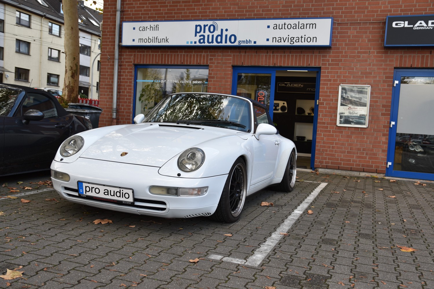 Porsche 993 Vers2 Soundpaket Gladen Mosconi Auto