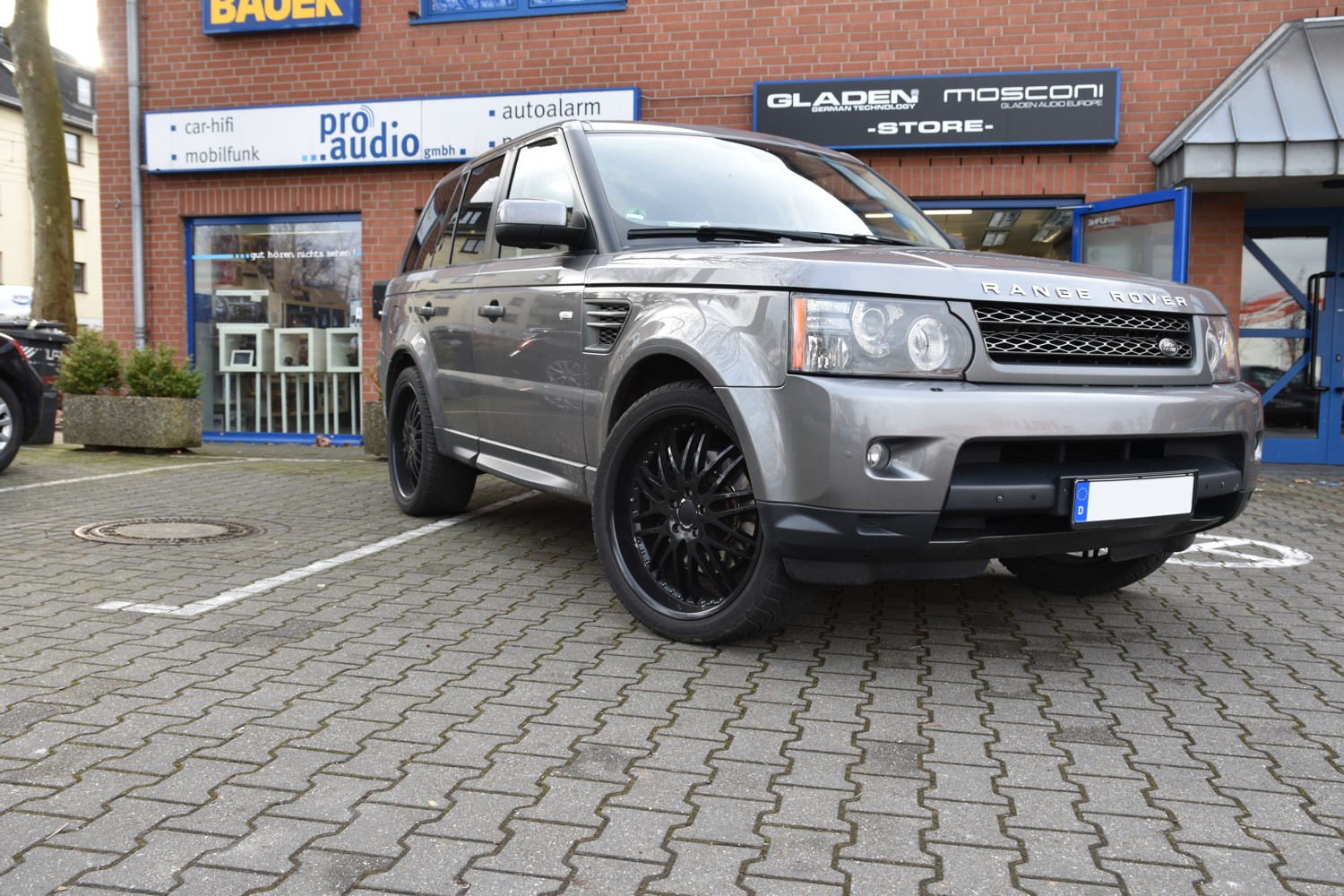 Range Rover Auto 01